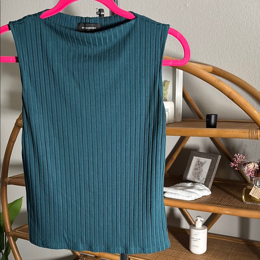 Emerald Green Ribbed Fitted Tank Top